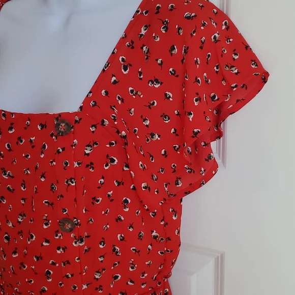 Sienna Sky women's S Red dress with button and ruffle detail - Picture 5 of 10